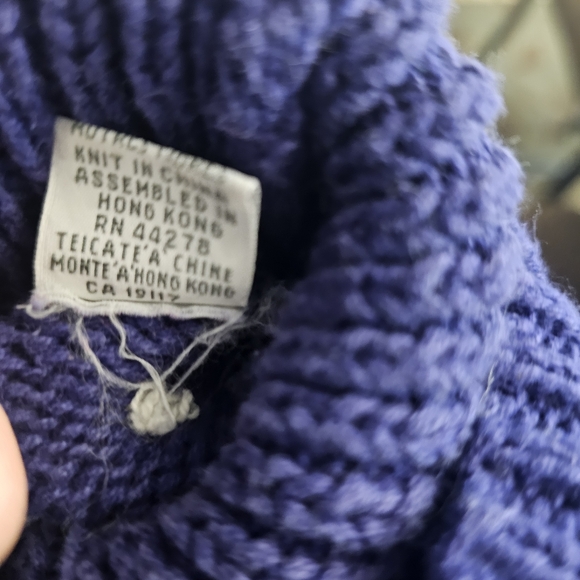 Marisa Christina Blue Polar Bear Sweater With Flaw - Picture 8 of 12